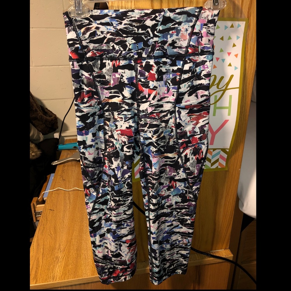 Lululemon Patterned crop leggings